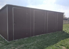 Garagen aus Acrylglas			 74