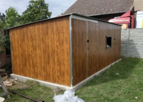 Garagen aus Acrylglas			 61