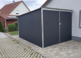 Garagen aus Acrylglas			 94