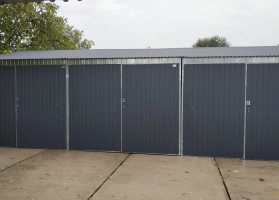 Garagen aus verzinktem Blech					 31