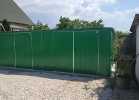 Garagen aus Acrylglas			 32