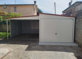 Garagen aus Acrylglas			 307