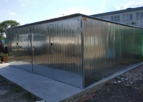 Garagen aus verzinktem Blech					 11