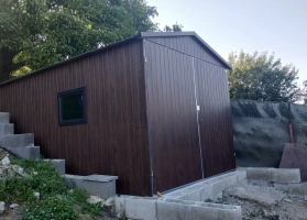 Garagen aus Acrylglas			 152