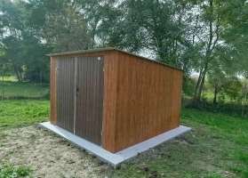 Garagen aus Acrylglas			 243