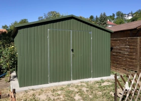 Garagen aus Acrylglas			 58