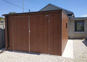 Garagen aus Acrylglas			 95