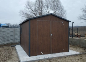 Garagen aus Acrylglas			 124