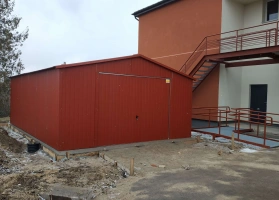 Garagen aus Acrylglas			 4