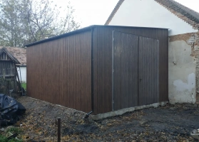 Garagen aus Acrylglas			 185