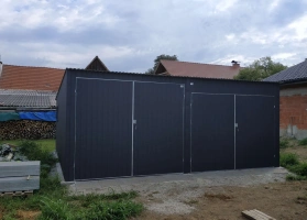 Garagen aus Acrylglas			 100