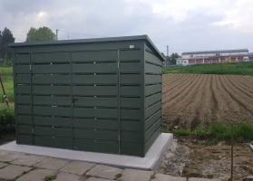 Mülltonnenhäuser 132