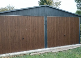 Garagen aus Acrylglas			 225