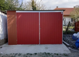 Garagen aus Acrylglas			 198