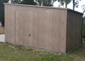 Garagen aus Acrylglas			 275