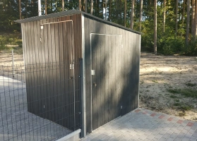 Garagen aus Acrylglas			 177