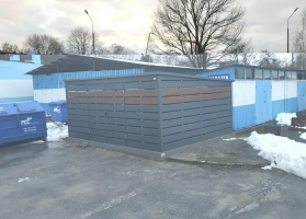 Mülltonnenhäuser 242