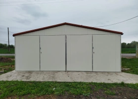 Garagen aus Acrylglas			 259