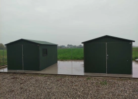 Garagen aus Acrylglas			 245