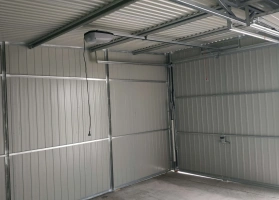 Garagen aus Acrylglas			 9