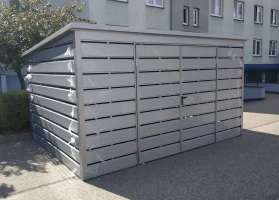 Mülltonnenhäuser 167