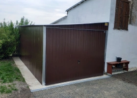 Garagen aus Acrylglas			 33