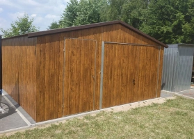 Garagen aus Acrylglas			 44