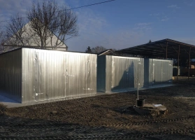 Garagen aus verzinktem Blech					 54