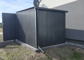 Garagen aus Acrylglas			 174