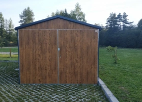 Garagen aus Acrylglas			 108