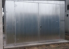 Garagen aus verzinktem Blech					 37