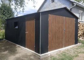 Garagen aus Acrylglas			 102