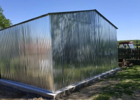 Garagen aus verzinktem Blech					 57