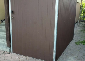 Garagen aus Acrylglas			 41