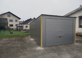 Garagen aus Acrylglas			 235