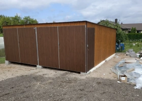 Garagen aus Acrylglas			 215