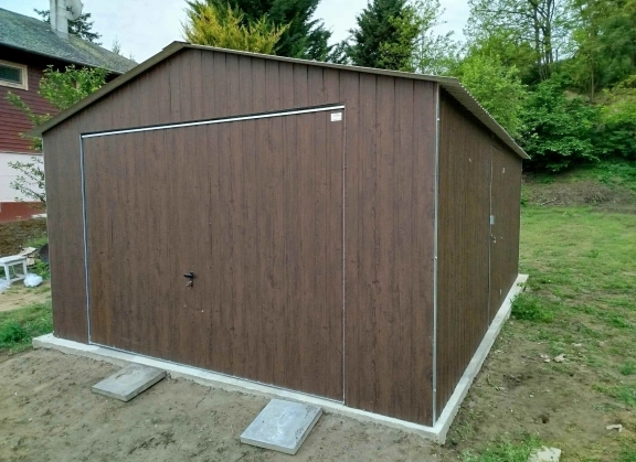 Garagen aus Acrylglas			 263