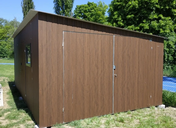 Garagen aus Acrylglas			 206