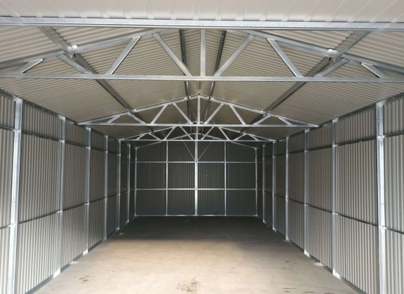 Garagen aus Acrylglas			 3